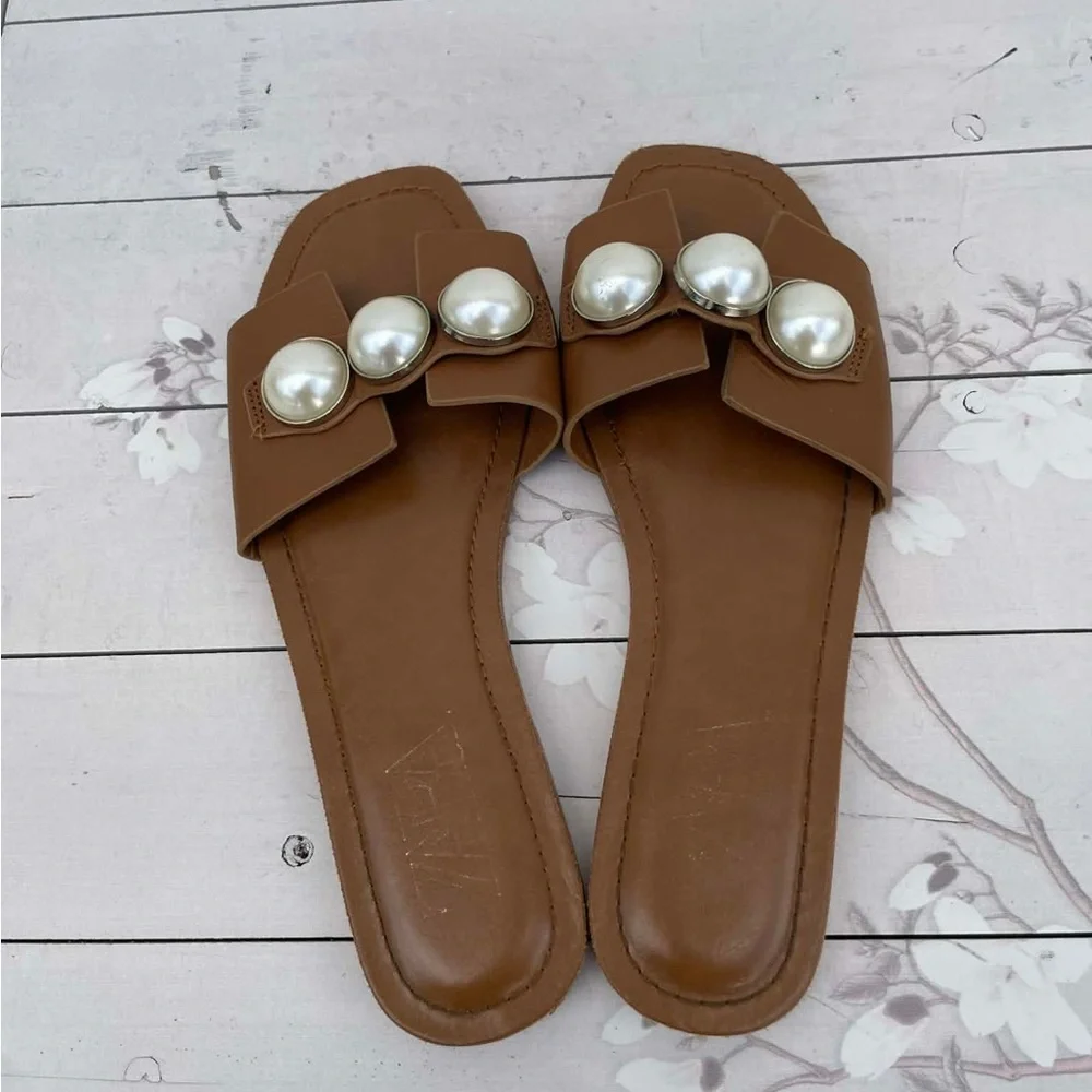 Zara Tan Slide Sandals with Pearl Accents - Picture 7 of 8